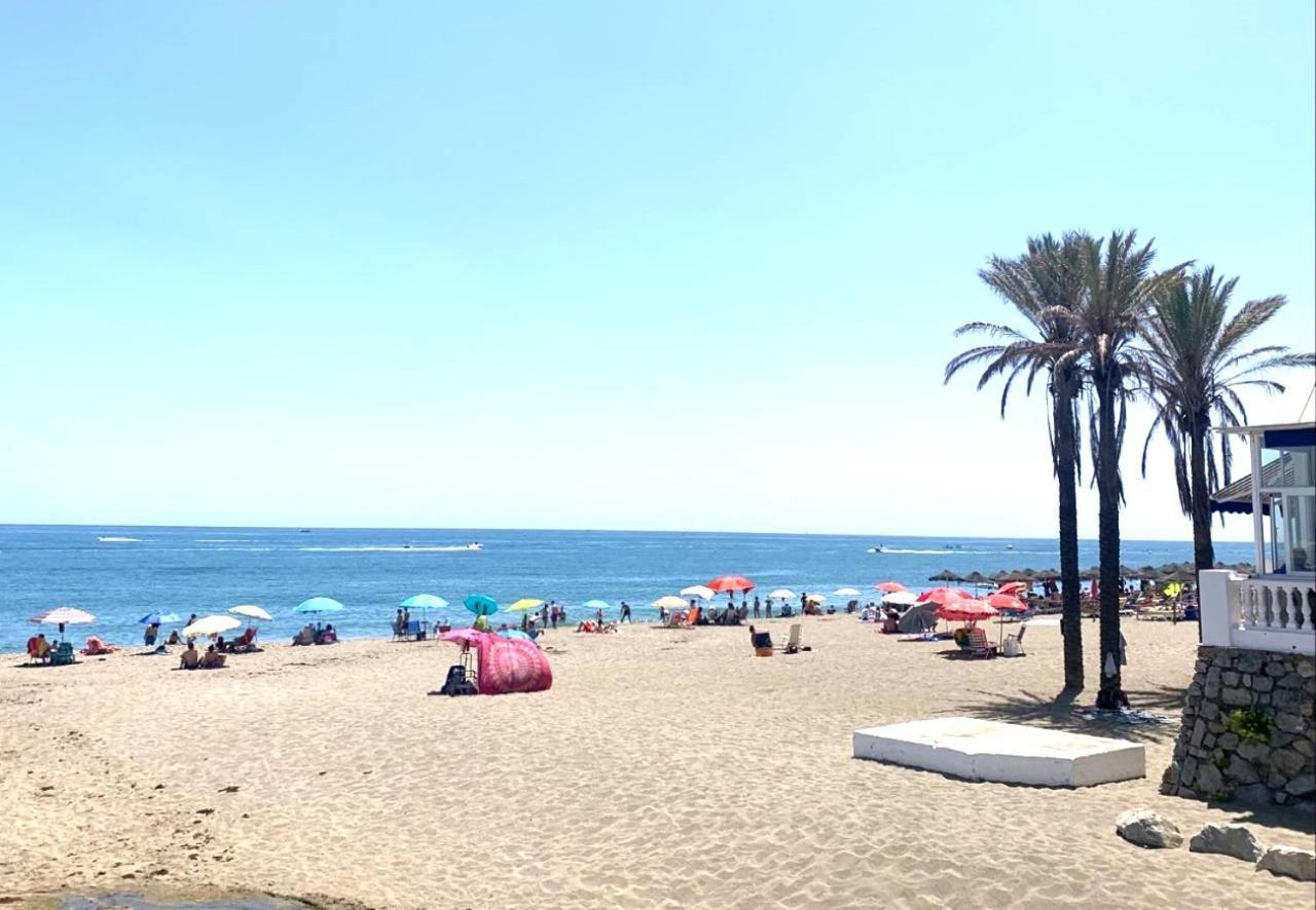 Precioso Estudio Frente Al Mar Con Piscina Benalmádena Exteriör bild