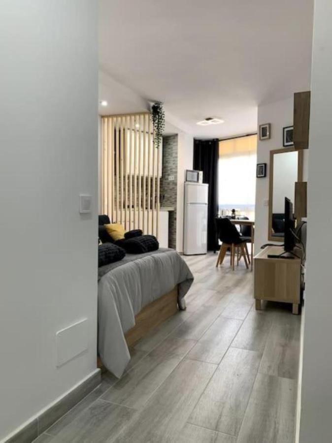 Precioso Estudio Frente Al Mar Con Piscina Benalmádena Exteriör bild