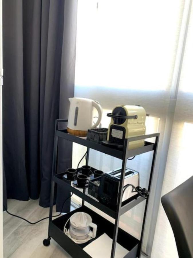 Precioso Estudio Frente Al Mar Con Piscina Benalmádena Exteriör bild