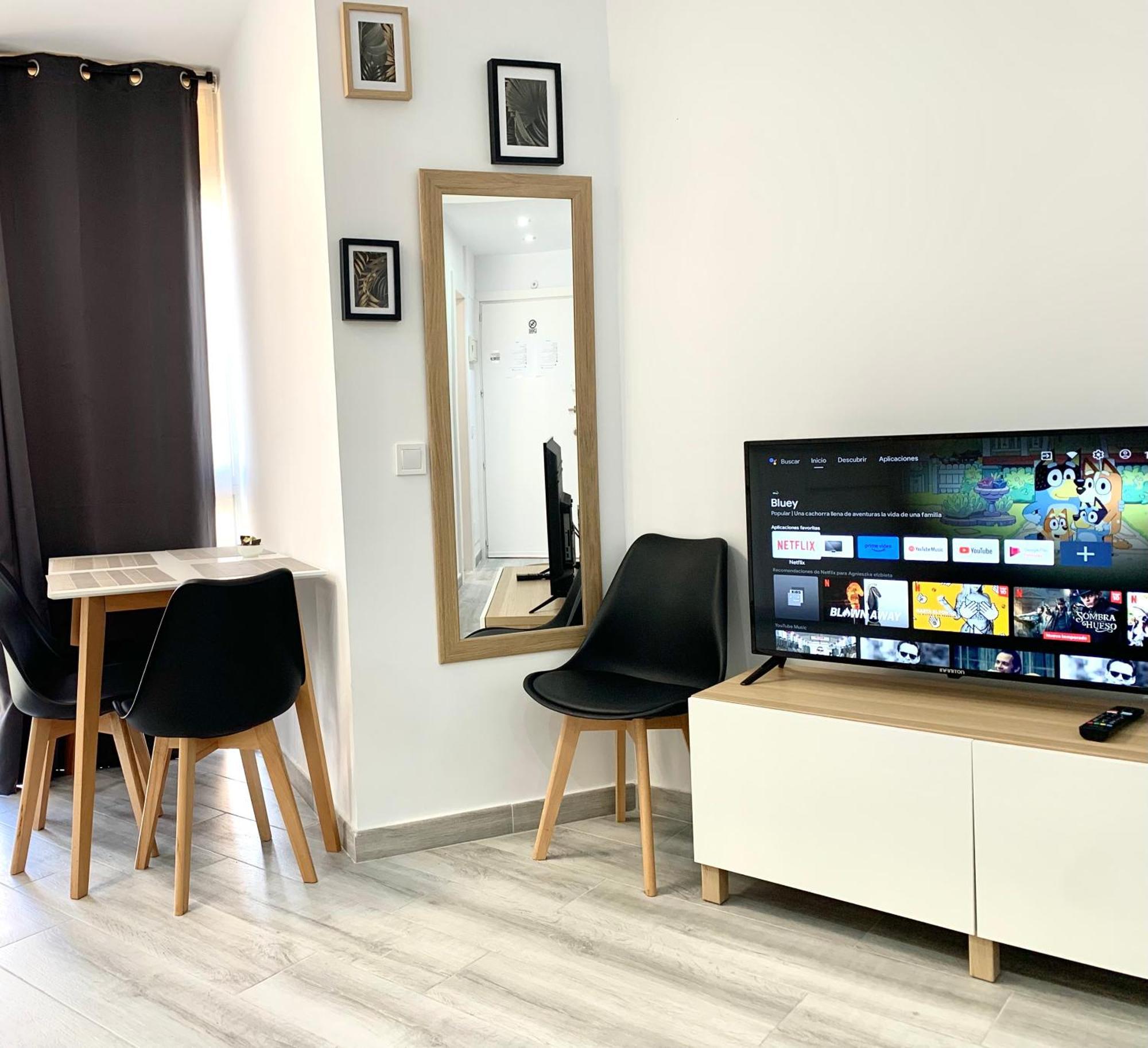 Precioso Estudio Frente Al Mar Con Piscina Benalmádena Exteriör bild