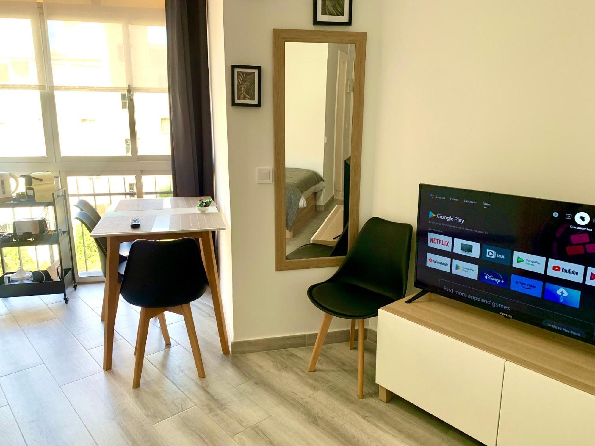 Precioso Estudio Frente Al Mar Con Piscina Benalmádena Exteriör bild